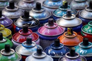 Spray Cans Color Cans Of Paint - suju-foto / Pixabay